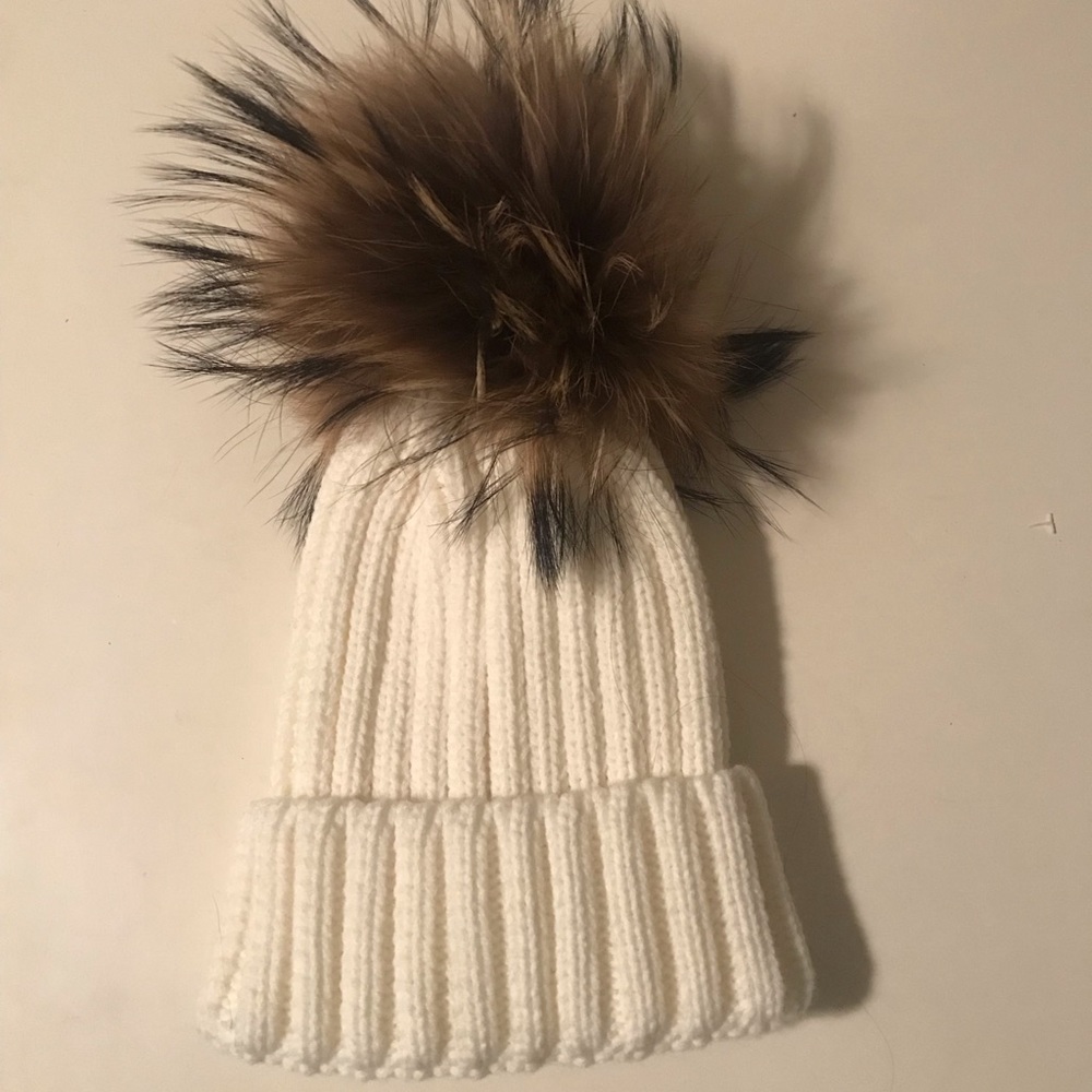 PinkPineapple PomPom Hat. NWT
